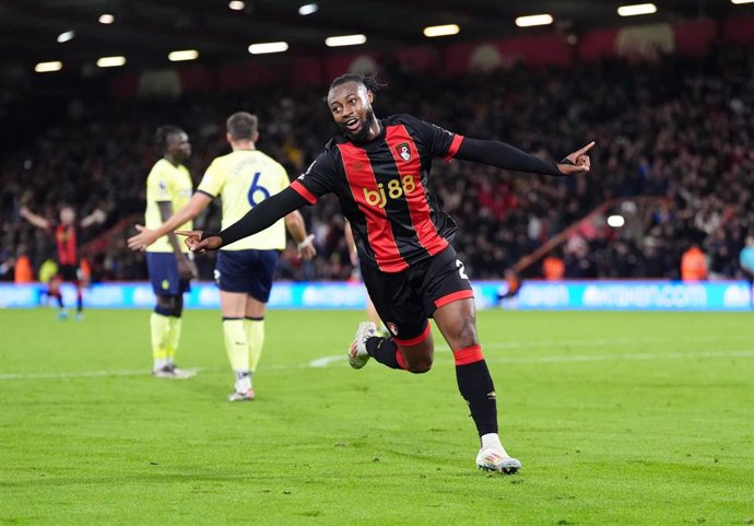 Antoine Semenyo celebra su gol en el Bournemouth-Southampton