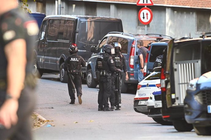 Un dispositivo de agentes de la Ertzaintza en Burtzeña (Barakaldo)