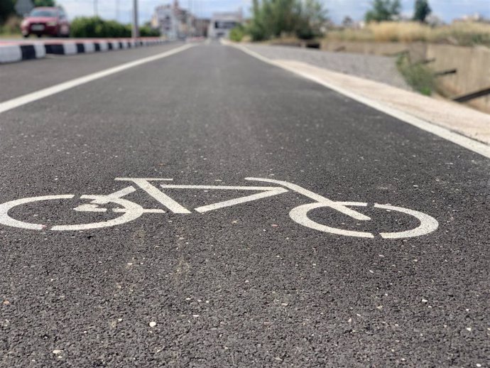 Archivo - Pavimento de carriles bici