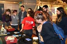 El Museo de Ciencias Naturales lanza actividades para adultos con visitas guiadas y club de lectura.