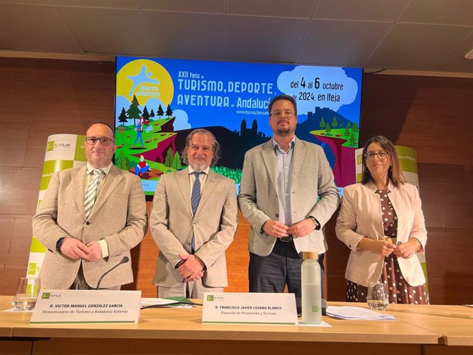 El viceconsejero de Turismo y Andalucía Exterior, Víctor González, ha participado este martes en la presentación de la Feria de Turismo, Tierra Adentro, en Jaén.