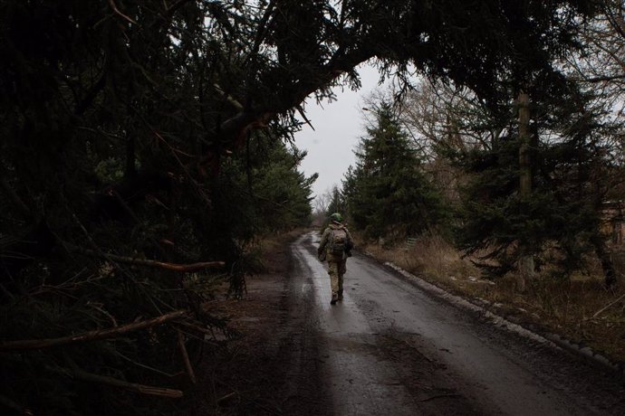 Archivo - Imagen de archivo de un soldado ucraniano en Donetsk.