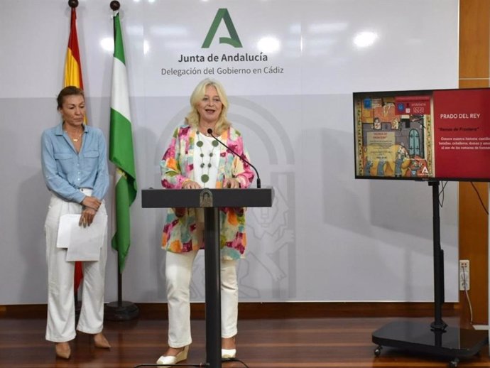 La delegada del Gobierno de la Junta en Cádiz, Mercedes Colombo, presenta las Jornadas Europeas de Patrimonio en su edición de 2024 junto a la delegada territorial de Turismo, Cultura y Deporte, Tania Barcelona.