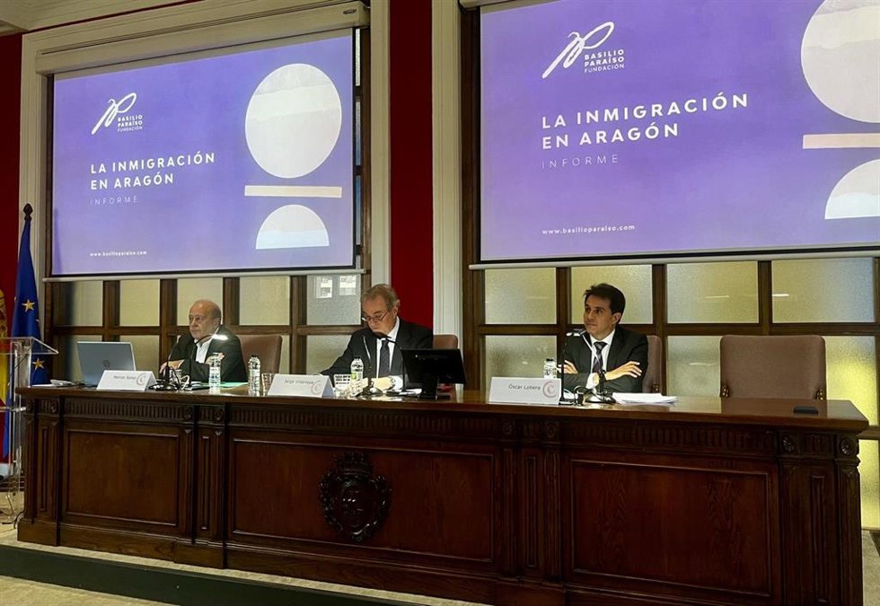 Presentación del informe sobre Inmigración en Aragón, en la Cámara de Comercio de Zaragoza.