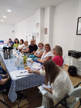 Eva Pajares con asociaciones de pacientes del Campo de Gibraltar.