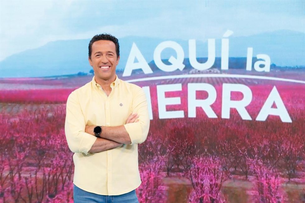 El presentador Jacob Petrus, Premio a la Conservación de la Biodiversidad de la Fundación BBVA