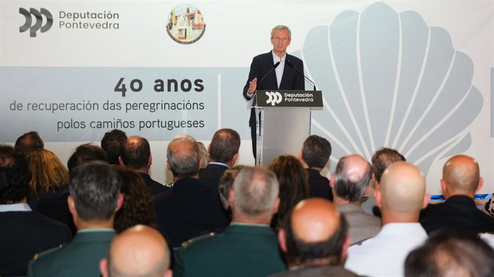 El presidente de la Xunta, Alfonso Rueda, en una intevención durante el acto de conmemoración del 40 aniversario de la recuperación de la peregrinación por el Camino Portugués.