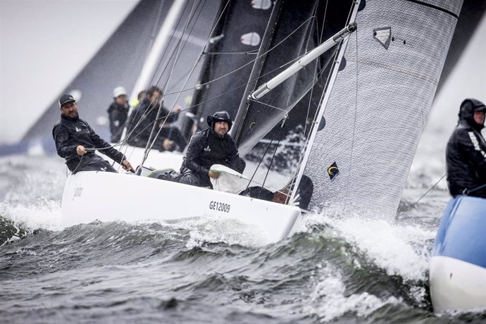 'Bribon' y 'Junior' lideran el Trofeo Xacobeo en medio de la borrasca 'Isaac'