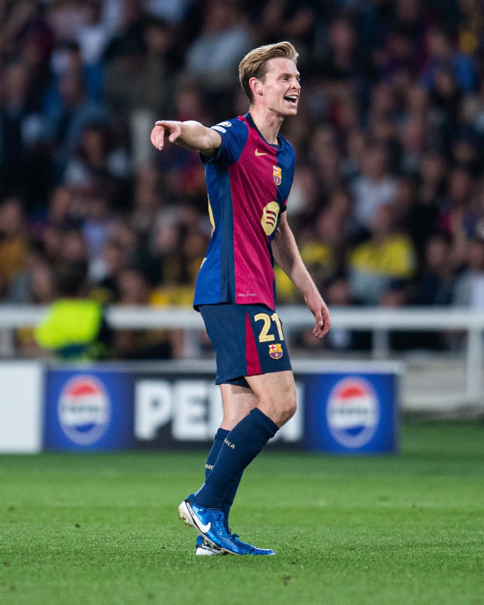 El jugador del FC Barcelona Frenkie de Jong en el partido del Bara contra el Young Boys de Liga de Campeones, el 1 de octubre de 2024 en el Estadi Olímpic Lluís Companys