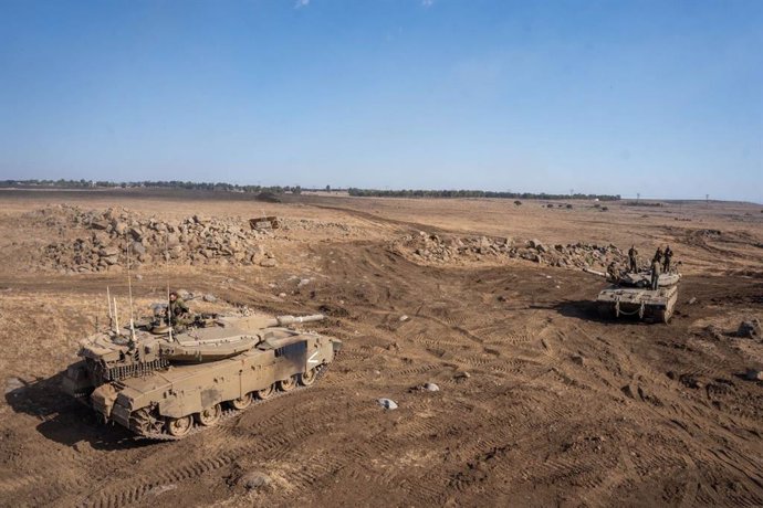 Un carro de combate del Ejército de Israel cerca de la frontera con Líbano (archivo)