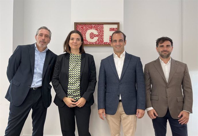 (I-D) El Director De Inversiones De Capital Riesgo Del ICF, Emili Gómez; La Consejera Delegada, Vanessa Servera Y Los Partners De CRB Health Tech Alejo Costa Y Ignasi Heras.