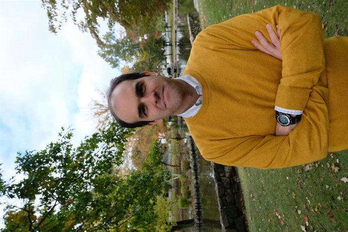 El profesor Eduardo Dávila