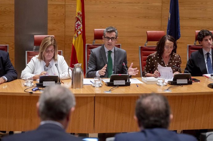 El ministro de la Presidencia, Justicia y Relaciones con las Cortes, Félix Bolaños, comparece ante la Comisión de Justicia, en el Senado, a 2 de octubre de 2024, en Madrid (España). 