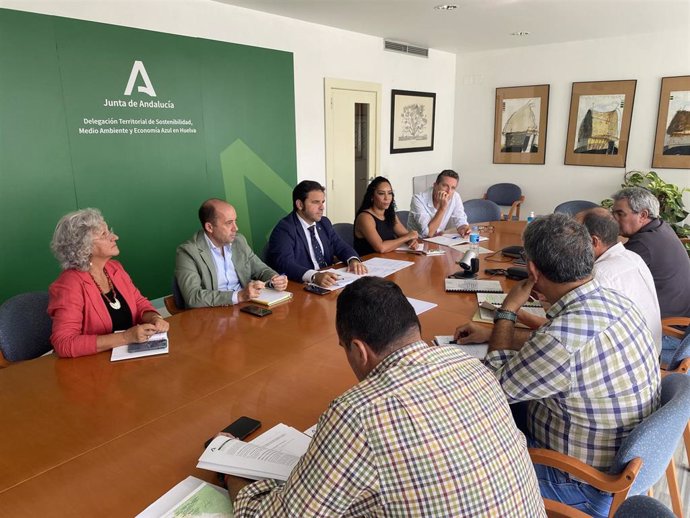 Reunión del subgrupo provincial de trabajo para el Plan de Gestión Integral (PGI) de los montes públicos de El Mustio (Huelva).