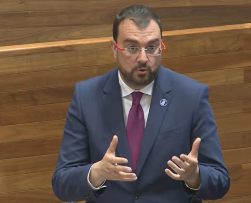 El presidente del Principado de Asturias, Adrián Barbón
