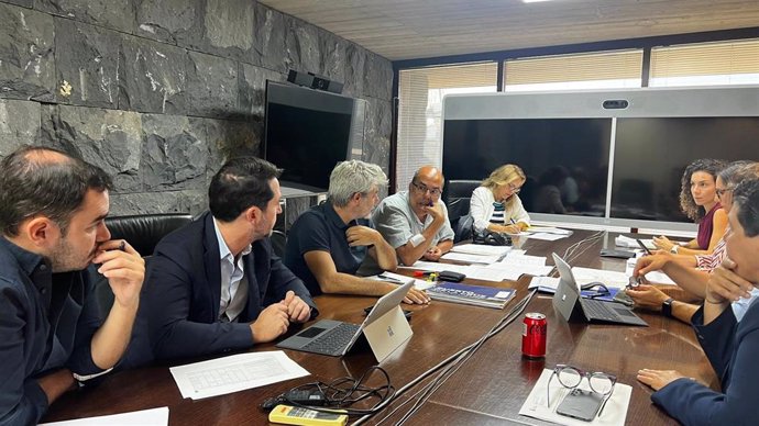 Reunión de la comisión de seguimiento sobre el cierre de Playa Jardín