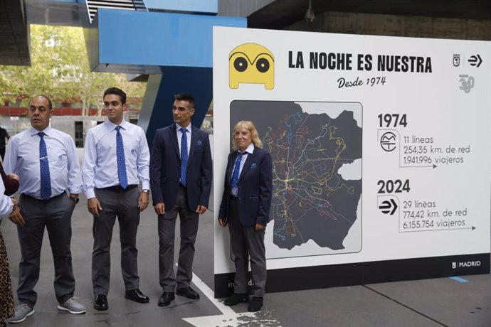 Acto de conmemoración de los 50 años del servicio de autobuses nocturnos de la EMT de Madrid