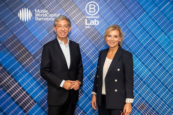 El ceo de MWCapital, Francesc Fajula, y la directora ejecutiva del movimiento B Corp y de B Lab Spain, Belén Viloria