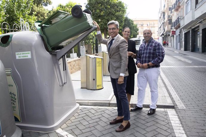 El presidente de Epremasa, Andrés Lorite, en la presentación de la campaña de reciclaje de vidrio.