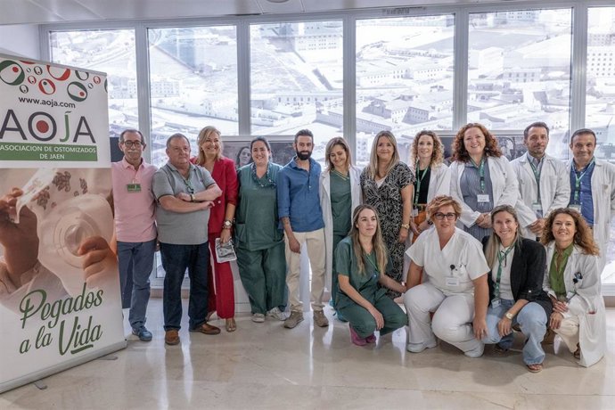 Visita a la exposición fotográfica 'Héroes y heroínas'.