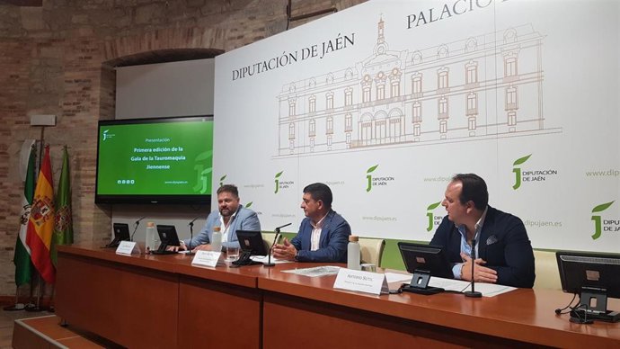 Presentación de la I Gala de la Tauromaquia Jiennense.
