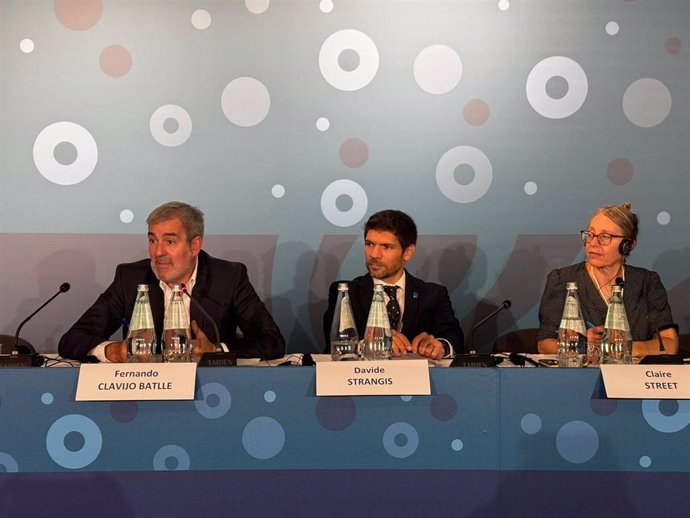 El presidente de Canarias, Fernando Clavijo, en una intervención en una mesa de migraciones en la Conferencia de Regiones Periféricas y Marítimas de Malta