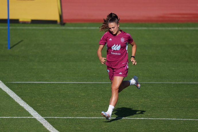 Archivo - Inma Gabarro during the training day of the Spain Olympic Women Football Team celebrated at Ciudad del Futbol on July 8, 2024 in Las Rozas, Madrid, Spain.