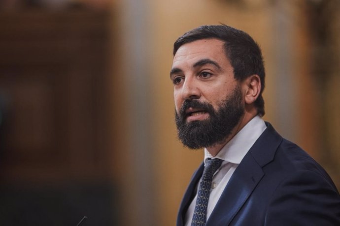 Archivo - El diputado nacional de Vox por Granada en el Congreso de los Diputados, Jacobo Robatto, en una imagen de archivo.