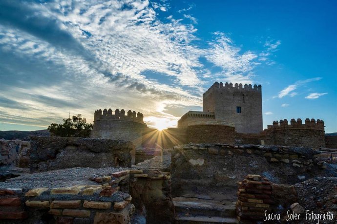 'Atardecer En La Alcazaba', De Sacramento Solar, Vencedora Del Premio Especial Del Público Del Certamen.