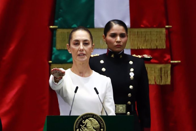 Mexico's incoming President Claudia Sheinbaum Pardo   taking office as the new female President of Mexico during   the inauguration ceremony at the Congress of the Union. on October 1, 2024 in Mexico City, Mexico.,Image: 914870832, License: Rights-managed