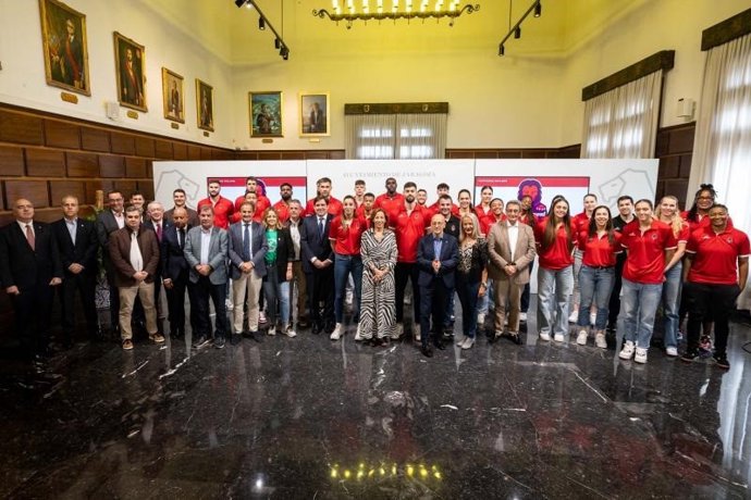 El Ayuntamiento de Zaragoza desea suerte al Casademont en su nueva temporada