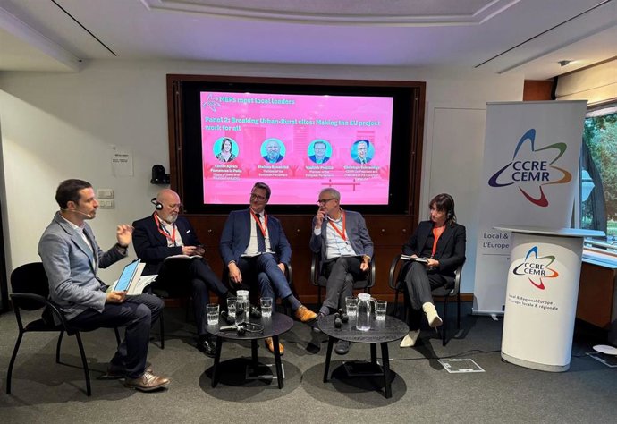 Intervención de la presidenta de Eudel, Esther Apraiz, en el Consejo de Municipios y Regiones de Europa