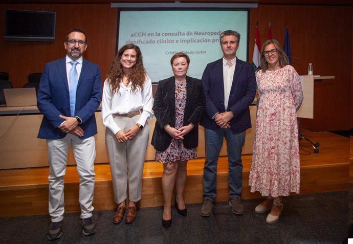 Cristina Toledo, sobresaliente 'cum laude' por su tesis 'aCGH en la consulta de neuropediatría'