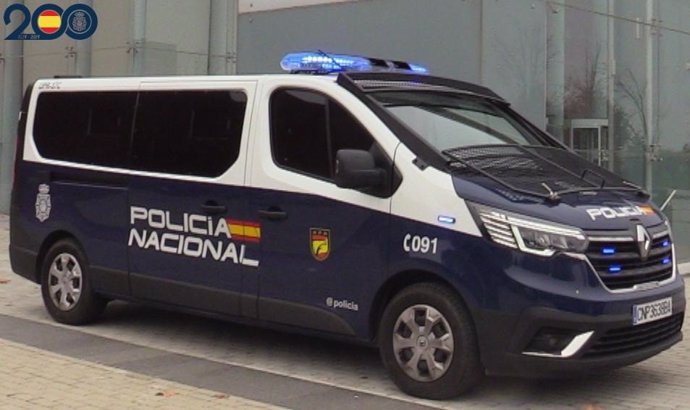 Furgón de la Policía Nacional en Valladolid. 