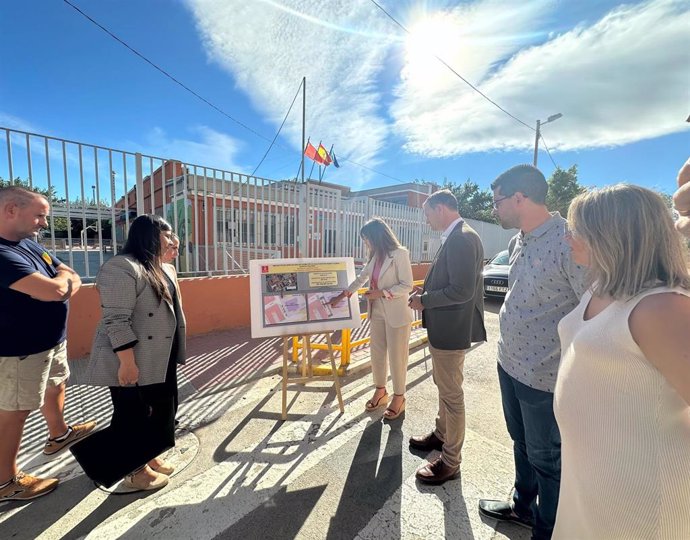 Presentación del plan integral para mejorar la seguridad y accesibilidad de los colegios.