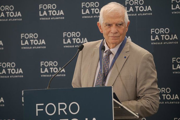El Alto Representante de la Unión Europea para Asuntos Exteriores, Josep Borrell, ofrece una rueda de prensa en el Foro La Toja, en O Grove (Pontevedra)
