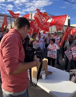 Trabajadores de Cocemfe Toledo Social inician una huelga para reclamar el pago de las nóminas adeudadas.