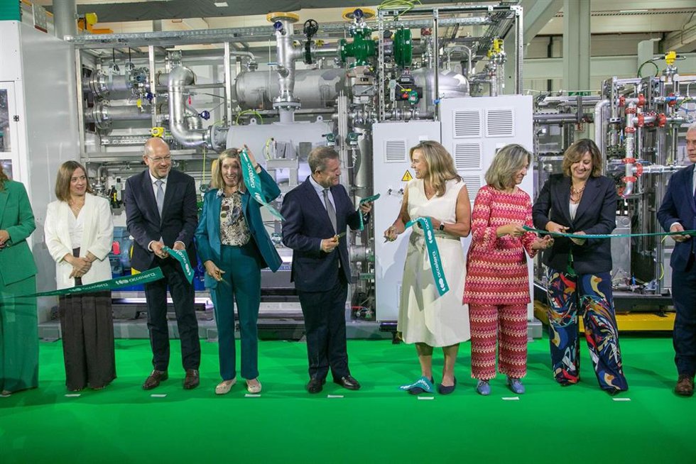 Inauguración de la gigafactoria de electrizadores Accelera by Cummins.