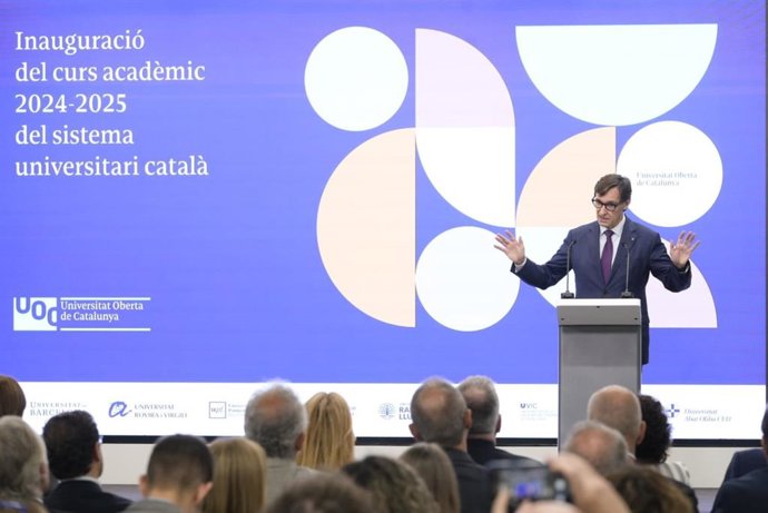 El presidente de la Generalitat en la sede de la UOC durante la apertura del curso universitario este jueves