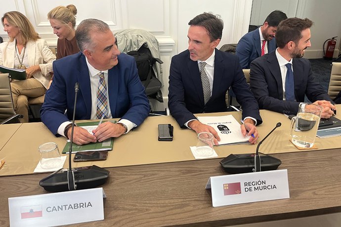 Media en la conferencia sectorial de Vivienda.