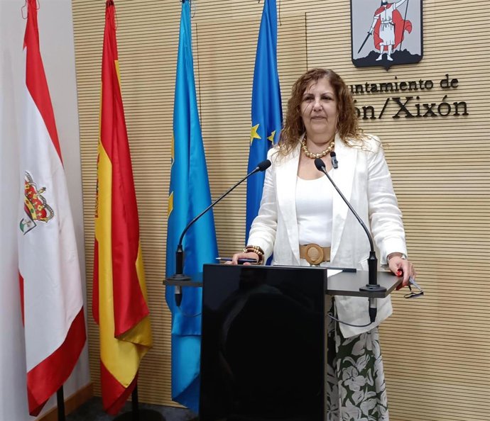 Archivo - La concejala del PSOE del Ayuntamiento de Gijón Marina Pineda.