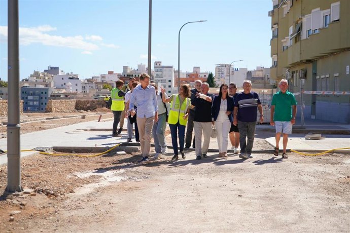 La teniente de alcalde y regidora de Infraestructuras, Accesibilidad y Polígonos Industriales, Belén Soto, visita las obras en la Sínia d'en Gil
