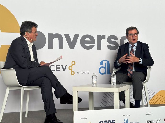 El presidente de la Confederación Española de Organizaciones Empresariales (CEOE), Antonio Garamendi