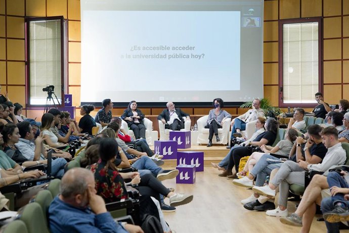 Ciclo ULL-Debates sobre la dificultad en el acceso a la vivienda de los estudiantes
