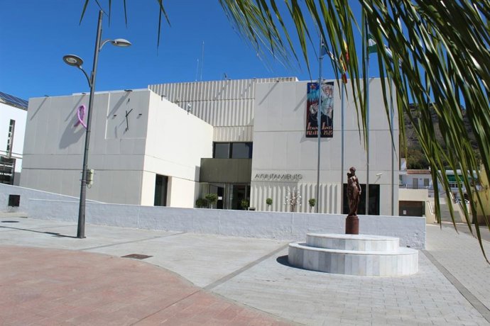 Archivo - Ayuntamiento de Pizarra en una imagen de archivo.