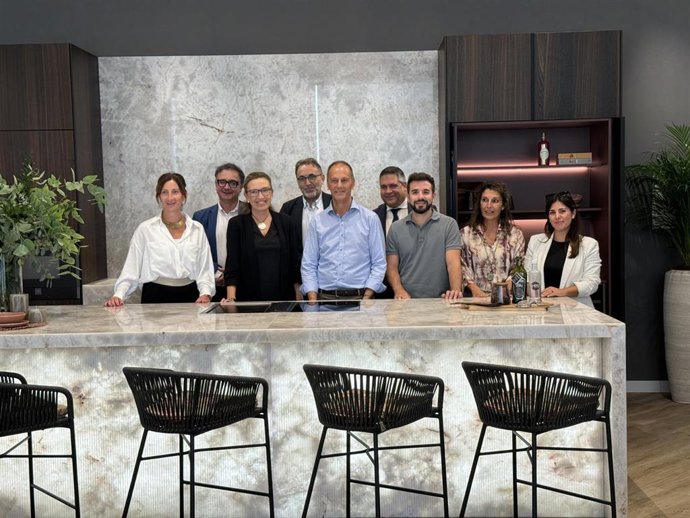 MRStone inaugura sus nuevas instalaciones en Villamediana de Iregua, donde alberga su exposición de piedras naturales