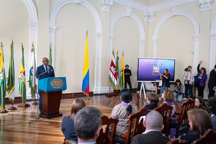 El ministro de Exteriores colombiano, Luis Gilberto Murillo