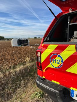 AMP.- Sucesos.- Un herido tras una salida de la vía en la LE-5610 en Vegas del Condado (León)