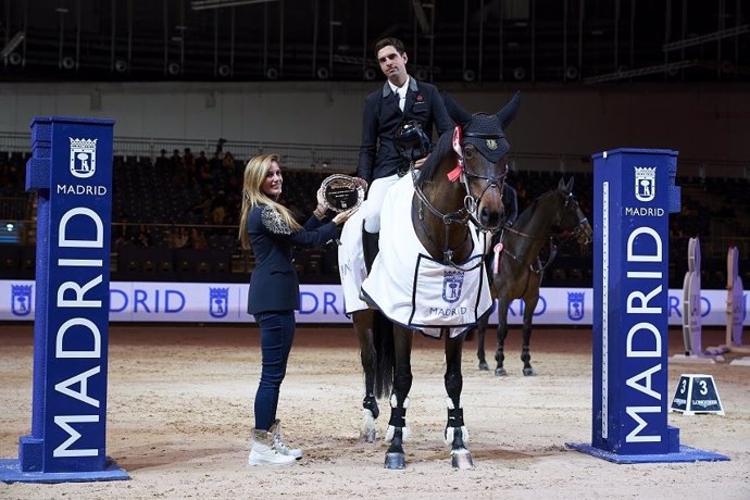 Archivo - Imagen de Fernando de los Santos, ganador del CSI1* Trofeo Ciudad de Madrid en la Ifema Madrid Horse Week de 2023