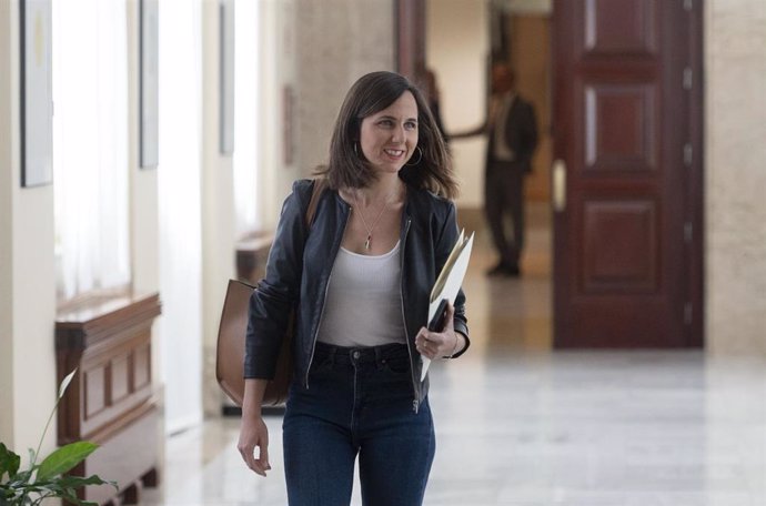 La secretaria general de Podemos, Ione Belarra, a su llegada a una reunión de la Junta de Portavoces, en el Congreso de los Diputados, a 17 de septiembre de 2024, en Madrid (España).